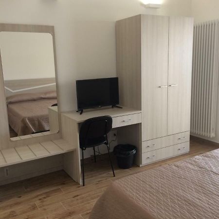 Residence Al Pino Матера Экстерьер фото